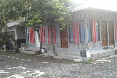 Dijual Kost-kostan dan Rumah Induk di Mangkang Dekat SMK Texmaco Bonbin dan Terminal Mangkang, Semarang