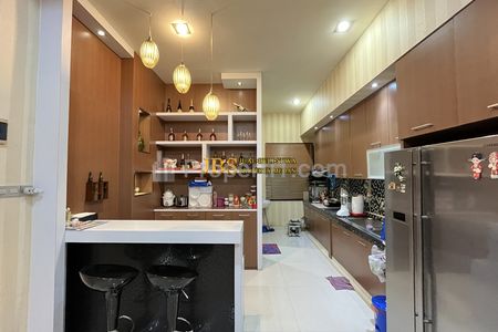 Jual Rumah Gandeng 2 Furnish Lux di Komplek Setia Jadi Townhouse (Krakatau) Medan