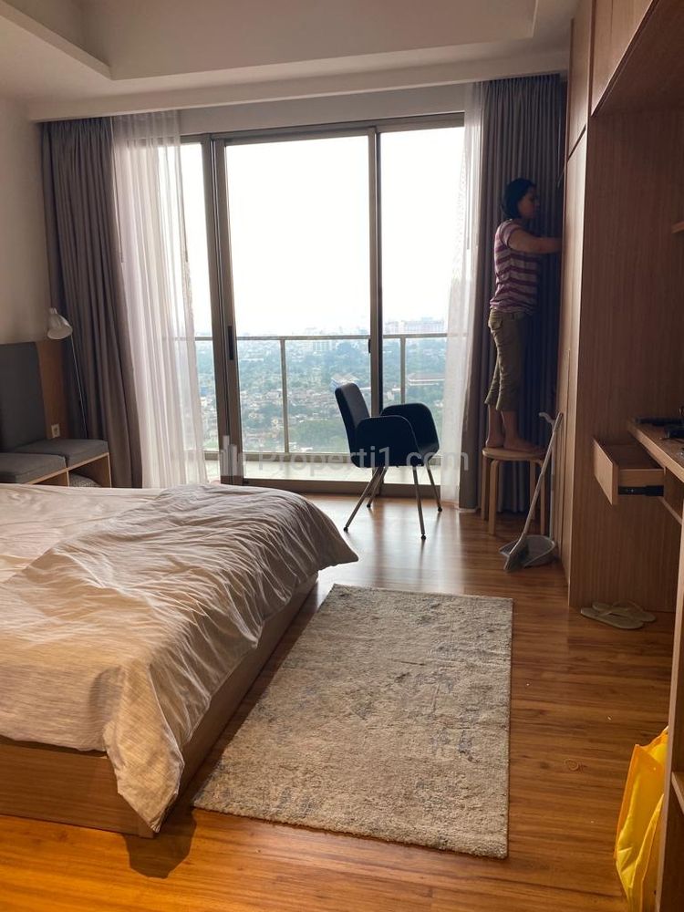 Disewakan Apartemen Sudirman Hill Residences Tipe Studio Kondisi Furnished