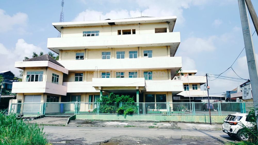 Jual Bangunan Bekas Rumah Sakit di Raya Darmo Permai Selatan Sambikerep Surabaya Barat