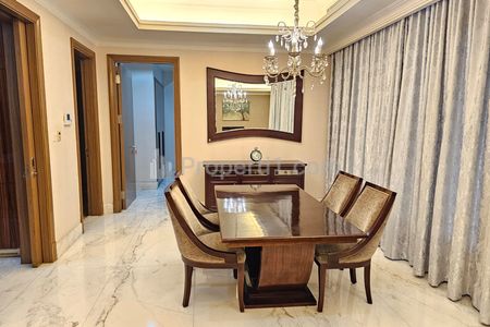 Dijual Apartemen Botanica 2BR Private Lift