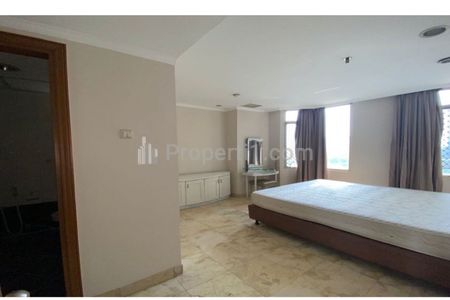Dijual Apartemen 3+1 BR di Slipi Tower 1 Kondisi Fully Furnished