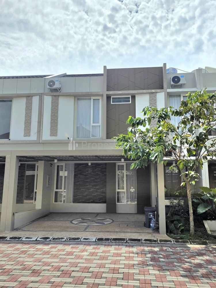 Jual Rumah Modern Minimalis Dalam Perumahan Elite Vasana Residence Jl. Kaliurang Km 7 Yogyakarta Dekat UGM, Pakuwon Mall