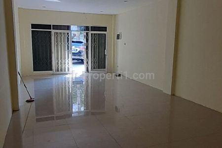 Disewakan Ruko Sentra Bisnis di Tanjung Duren, Jakarta Barat 4 Lantai, Luas 56 m2