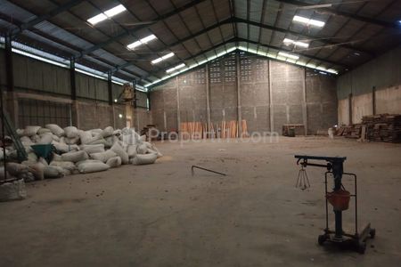 Dijual Gudang di Jombang Kediri