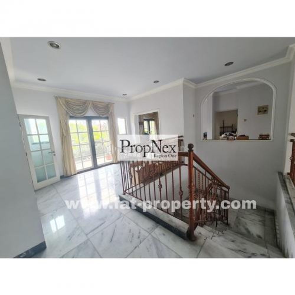 Jual TURUN HARGA! Rumah Komersil di Puri Indah Boulevard Sederetan Pasar Puri Jakarta Barat - 5 Kamar Furnished SUPER MURAH!