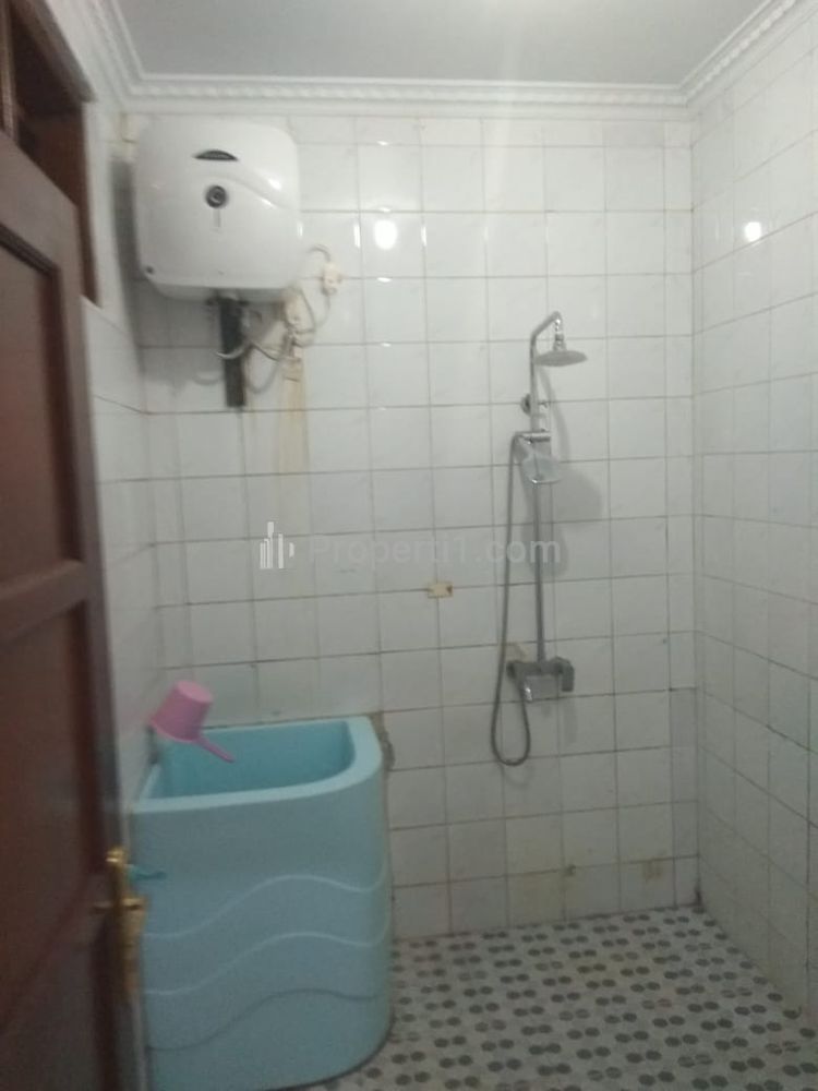 Dijual Rumah Mewah Luas di Kebon Jeruk, Kelapa Dua, Jakarta Barat