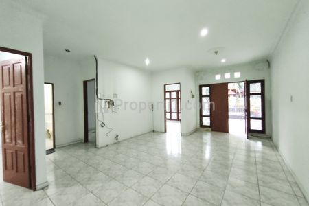 Disewakan Rumah 1 Tingkat di Komplek Cemara Asri Medan
