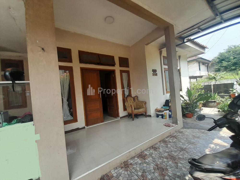 Dijual Rumah di Komplek Japos, Paninggilan, Ciledug, Kota Tangerang, Banten
