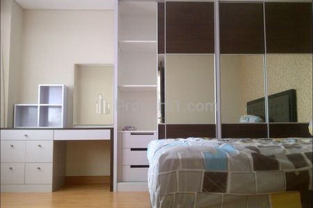 Disewakan Apartemen Kemang Village 2+1BR Full Furnished