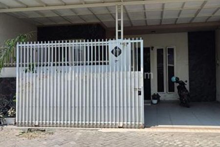 Dijual Rumah 1,5 Lantai di Griya Kebraon Utama, Surabaya