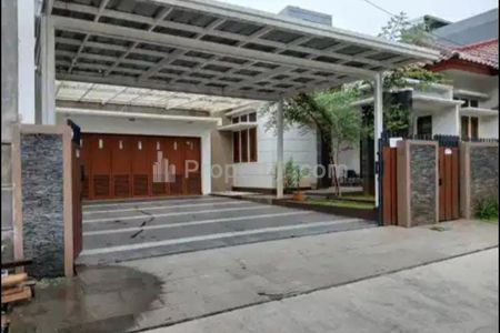 Dijual Rumah Luas di Villa Jagat Setia, Kota Bekasi