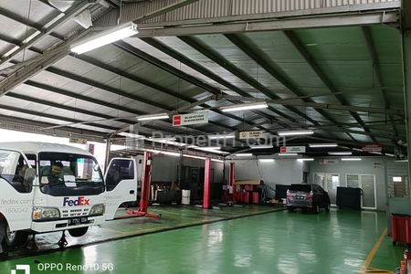 Jual Cepat Nego Showroom di Jalan Raya Pasar Minggu, Jakarta Selatan