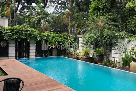 Jual Rumah Mewah Huk di Jalan Sriwijaya Raya, Kebayoran Baru, Jakarta Selatan