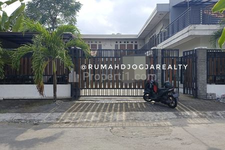 Jual Kost Semi Eksklusif 14 Kamar Tanah Luas di Maguwoharjo Yogyakarta Dekat Sanata Dharma, Amikom, UPN