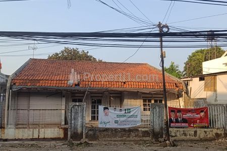 Dijual Tanah ada Bangunan Rumah di Pancoran Jakarta Selatan