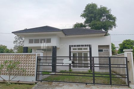 Dijual Rumah Hoek Bangunan Mandiri di Talaga Bestari Balaraja Tangerang