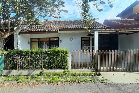 Jual Rumah Hitung Tanah Nego Sampai Deal Lingkungan Tenang Asri dan Aman di Arcamanik Bandung