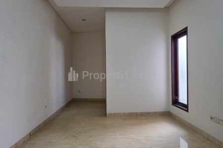 Jual Rumah di Terogong Cilandak Jakarta  Selatan Dekat Jakarta International School - 4 Kamar Tidur SHM