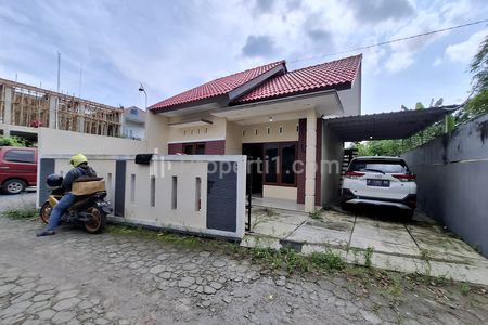 Jual Rumah Minimalis Tanah Luas di Condongcatur Yogyakarta Dekat Amikom, FE UII, UPN