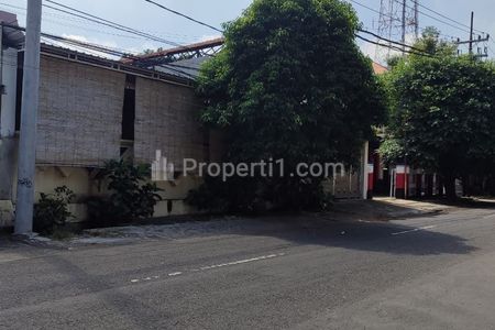 Dijual Rumah Strategis Tengah Kota di Embong Wungu, Surabaya Pusat
