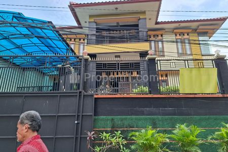 Dijual Rumah Mewah Luas di Area Ulujami, Pesanggrahan, Jakarta Selatan