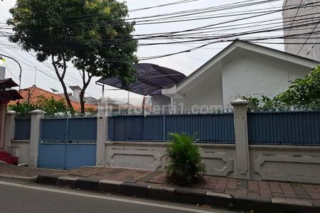 Dijual Rumah di Tanjung Duren Barat