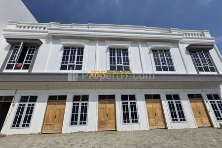 Dijual Townhouse 2,5 Tingkat Krakatau Luxe Jalan Sidorukun - Medan