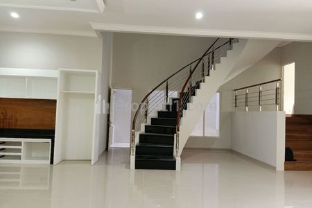 Disewakan Rumah GRAHA FAMILI Blok L Surabaya Barat