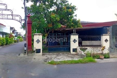 Jual Rumah Murah Strategis Pinggir Jalan Aspal di Rejowinangun Kotagede Yogyakarta