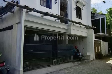 Jual Kost Eksklusif Murah Bangunan Baru 3 Lantai 13 Kamar di Monjali Yogyakarta Dekat UGM, UNY