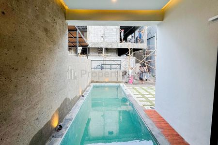 Dijual Villa Cantk 2 Unit Semi Furnish dan Pool di Canggu Bali