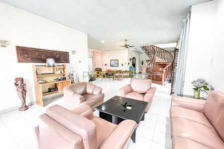 Dijual Rumah Hook 2 Tingkat Jalan Labu (Daerah Jalan Gajah Mada)