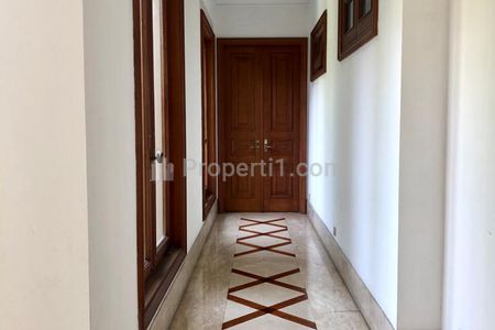 Jual Rumah Bagus Lokasi Strategis di SCBD Kebayoran Baru Jakarta Selatan