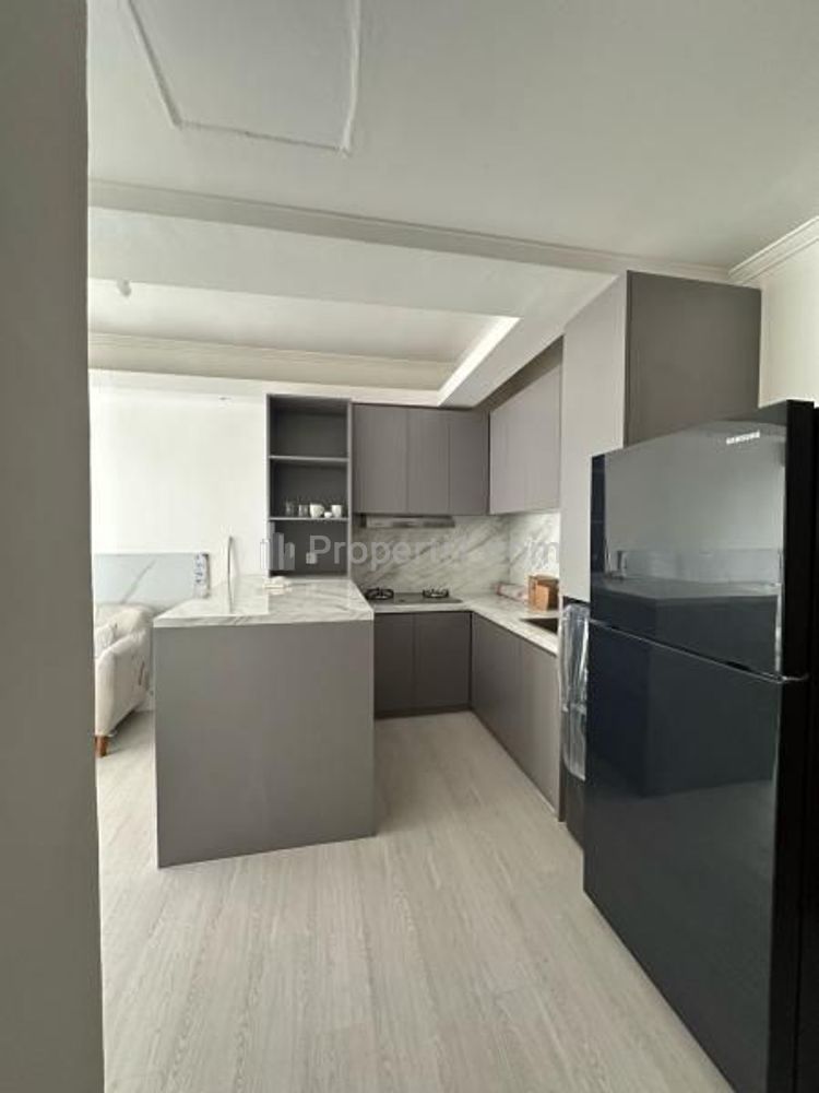 Jual Apartemen Murah Sudirman Park 2BR Full Furnished dan Baru Renovasi