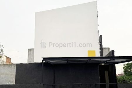 Dijual Rumah Siap Huni Dalam Perumahan di Cinere