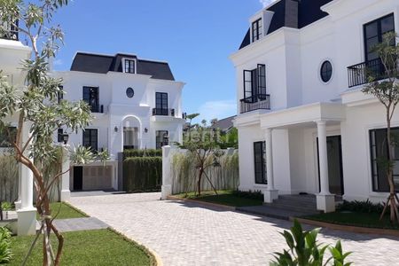 Sewa Rumah Mewah Kolam Renang Townhouse 4 BR di Area Raya Fatmawati, Dekat Simatupang, Kemang, Antasari, Sudirman, SCBD, Cilandak, Jakarta Selatan