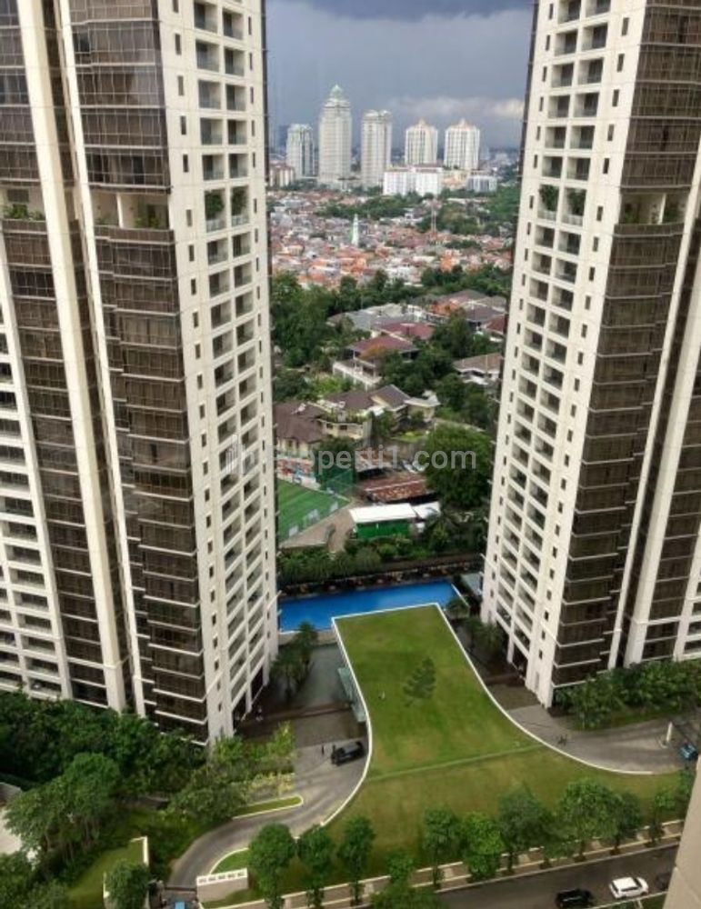 Disewakan Apartemen Simprug Indah Jakarta Selatan – 2+1  Bedroom Furnished