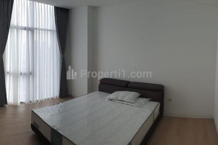 Disewakan Apartemen Verde Two 2+1 Kamar Full Furnished
