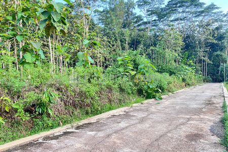 Jual Tanah 2050m² Siap Bangun Utara Pasar Mojogedang, Karanganyar