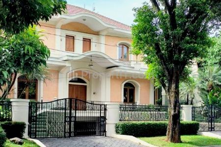 Disewakan Rumah di Pondok Indah Jakarta Selatan STD617