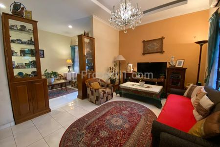 Dijual Rumah 2 Lantai SHM di Komplek Griya Mas, Bandung