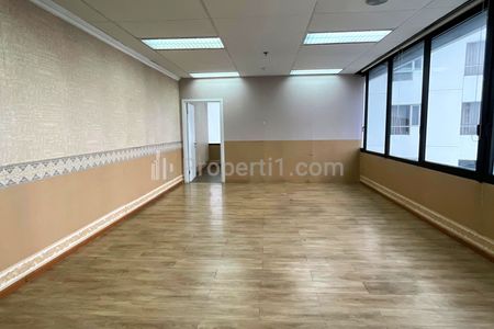 Disewakan Ruang Kantor di Pusat Kota Surabaya Strategis Harga Kompetitif