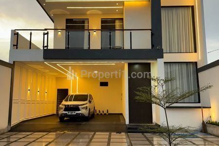 Dijual Rumah Mewah Modern Furnish Kolam Renang Seputar Kronggahan Jl. Kebon Agung Mlati Yogyakarta