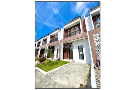 Dijual Villa 2 Tingkat Siap Huni di Komplek Karya Ville Jalan Eka Surya, Deli Serdang