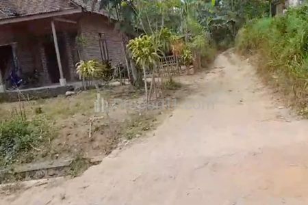 Dijual Murah Tanah Pinggir Jalan Luas 1.443m2 di Tajinan, Malang