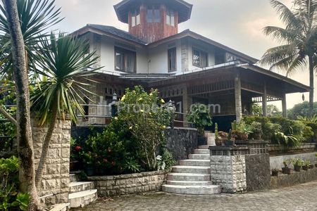 Dijual Villa Sejuk dan Nyaman di Sukakarya Megamendung Kabupaten Bogor