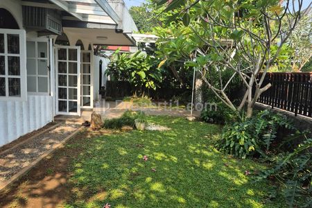 Rumah Disewakan Dalam Perumahan Dekat Rumah Sakit Mayapada dan Sekolah SIS di Lebak Bulus
