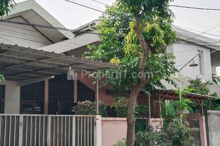 Dijual Rumah Dalam Komplek Belakang Informa Cinere Depok