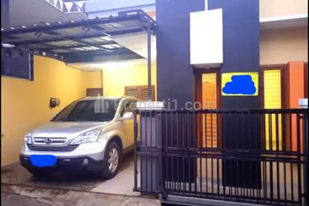 Dijual Rumah Second, Strategis, Nyaman dan Asri, Wilayah Kukusan Beji, Depok